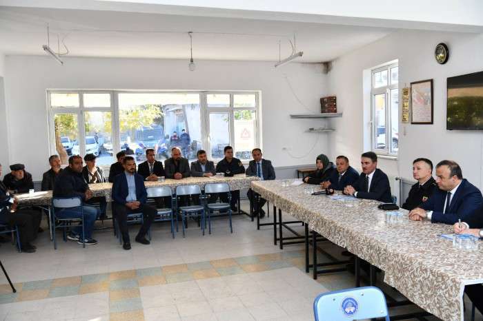 Vali Aydın Baruş Köylerde
