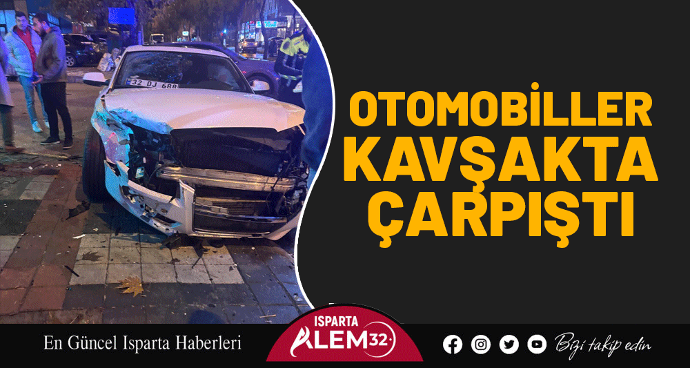 OTOMOBİLLER KAVŞAKTA ÇARPIŞTI
